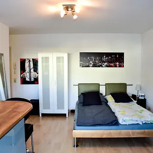 Mit Grossem Balkon Im Belgischen Viertel , Keulen Duitsland