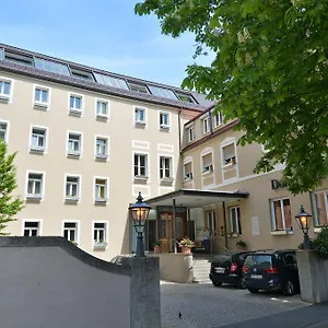 Hotel Dom, Augusta